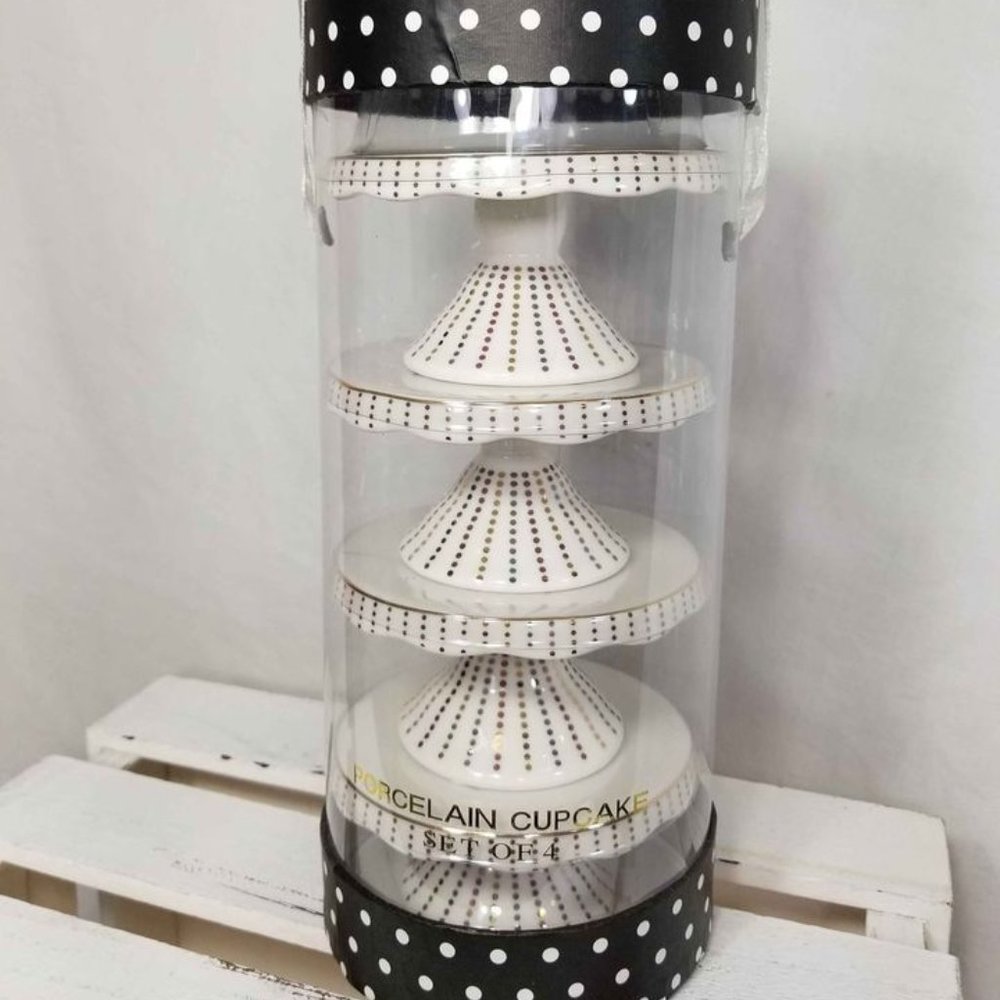 Set of 4 Porcelain Cupcake Stands